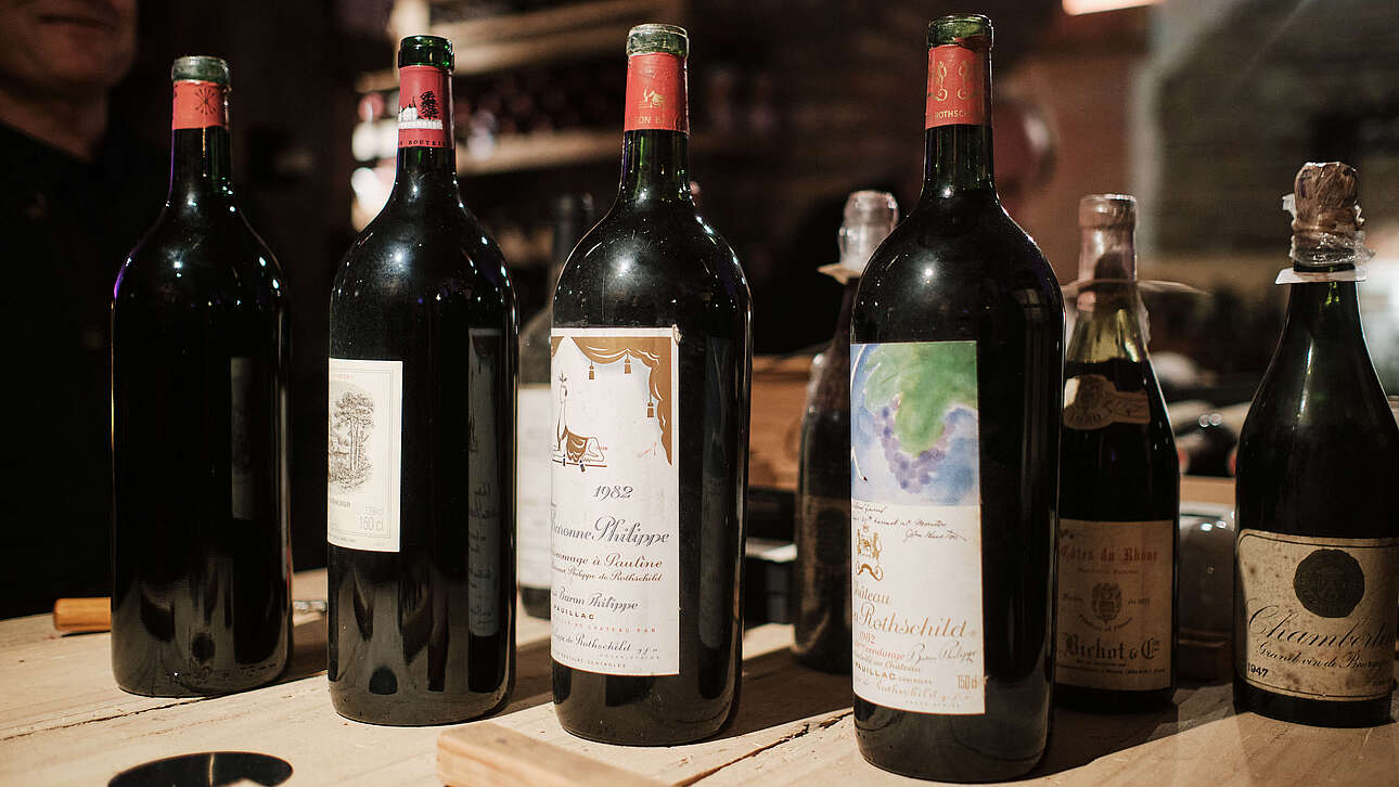 Weinverkostungen mit internationalen Spitzenweinen